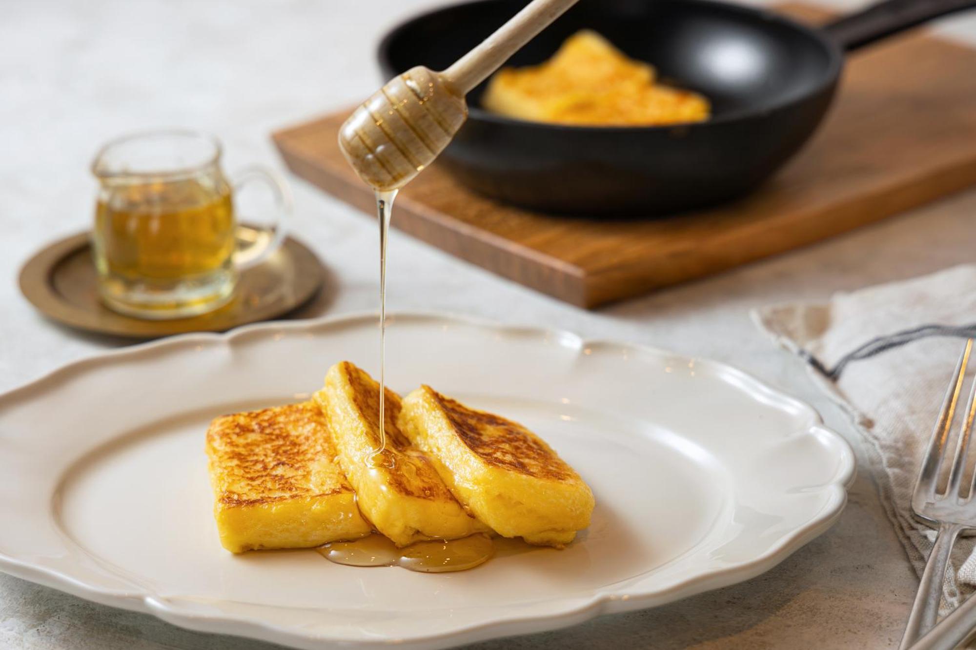 Hotel Okura Tokyo Bay Urayasu Exteriér fotografie French toast with honey